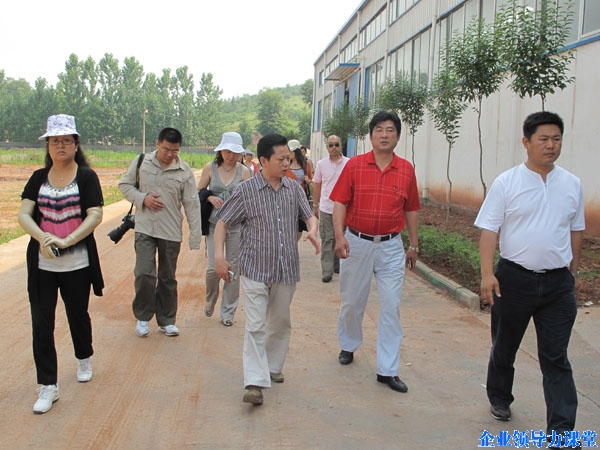 清華華商一班活動：西峽行，同學情
