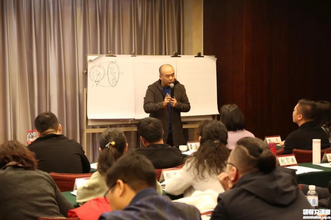 “不只是廣告那么簡(jiǎn)單”——記北豐商學(xué)院營(yíng)銷策劃212班三月?tīng)I(yíng)銷行為學(xué)