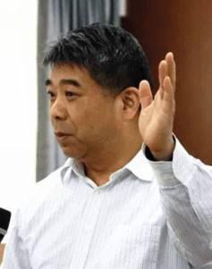 陸滿平