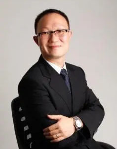 李飛