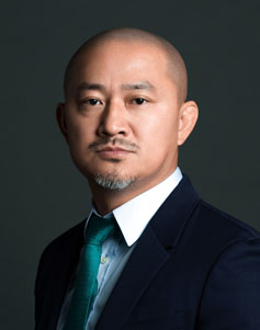 王岑